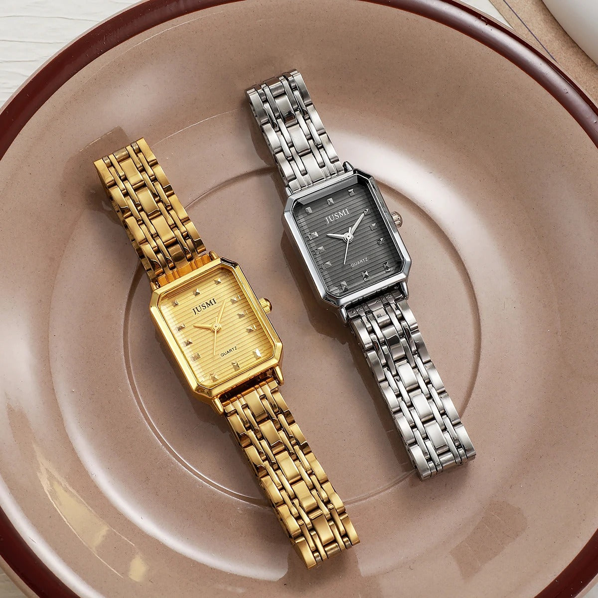 Fashion luxury exquisite alloy material Women's quartz watch